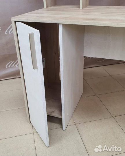 Стол компьютерный 12.72 Комфорт