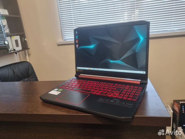 Acer Nitro 5 AN715 (Core i5 9300H / GTX1660TI)