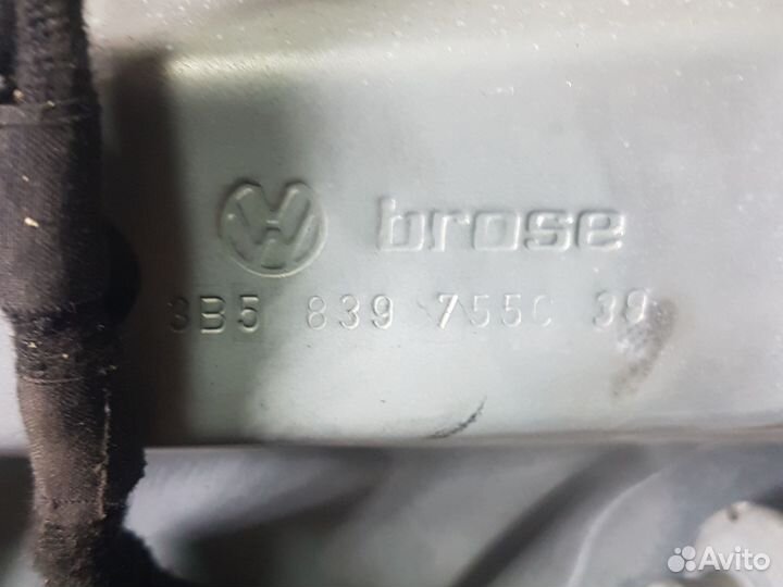 Стеклоподъемник задний VW Passat B5 задний (L)