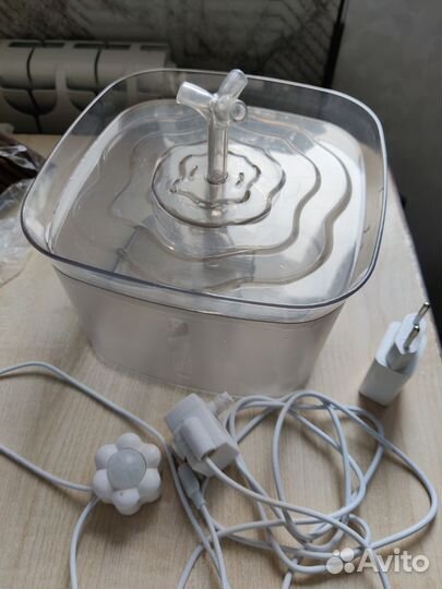 Фонтан поилка для кошек