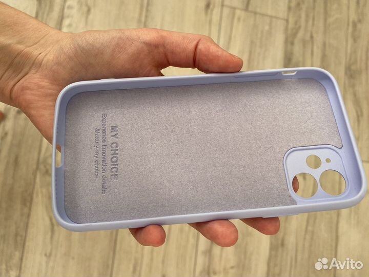 Чехол на iPhone 11