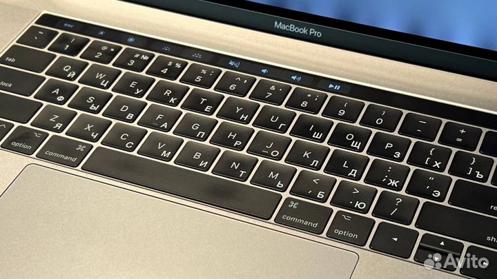 MacBook Pro 15 2017г. 16/512Gb