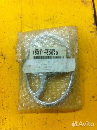 Эмблема радиаторной решётки