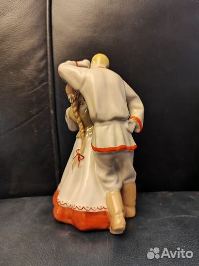 Фарфор,Танцующая пара, Дулево, 15 см