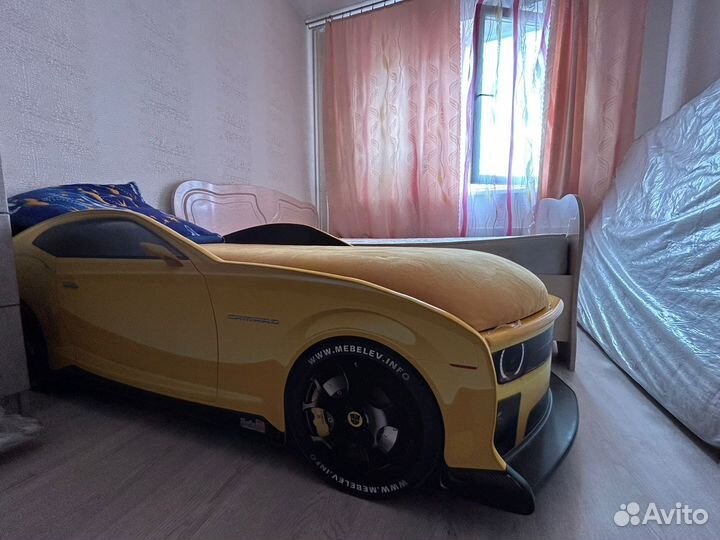 Детская кровать-машина б/у