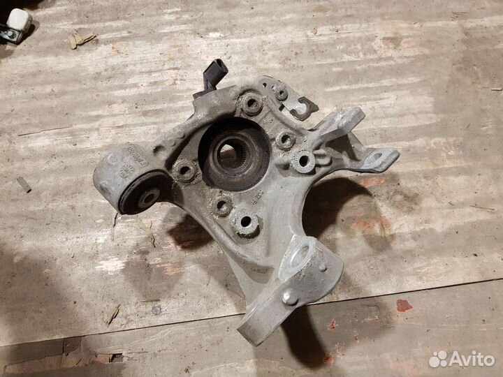 Кулак задний правый audi a6 c6 allroad quattro