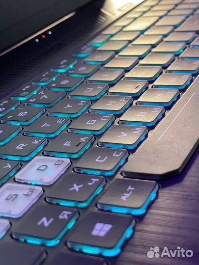 Игровой б/у ноутбук