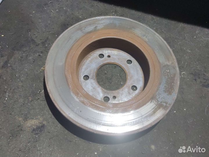 Тормозной диск задний Nissan Maxima A32