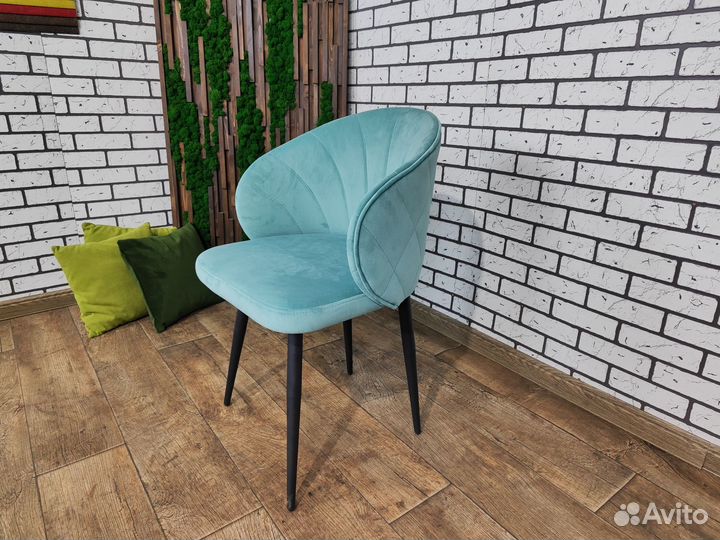 Стулья для кафе и баров