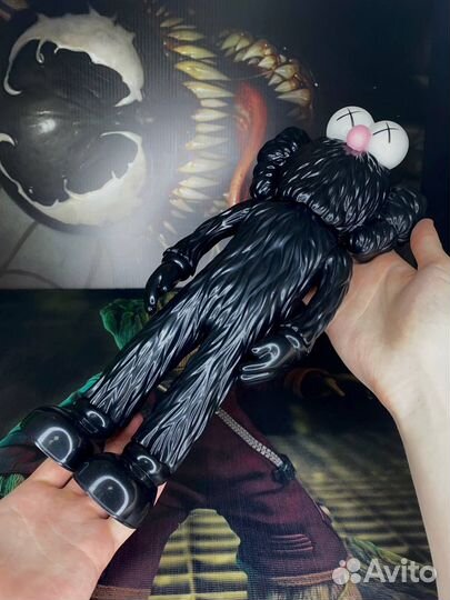 Коллекционная игрушка kaws(кавс)