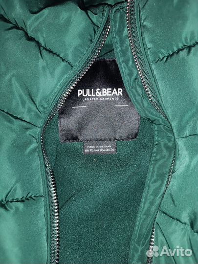 Пуховик бомбер pull and bear