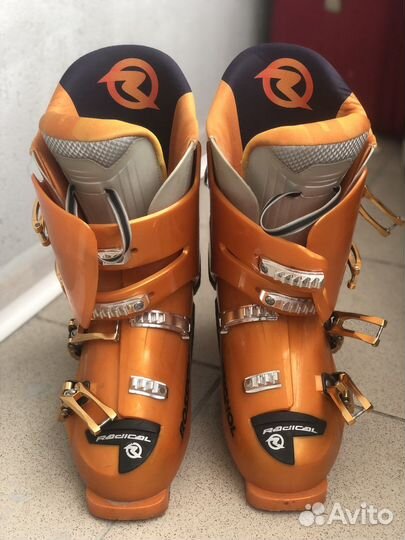 Горнолыжные ботинки