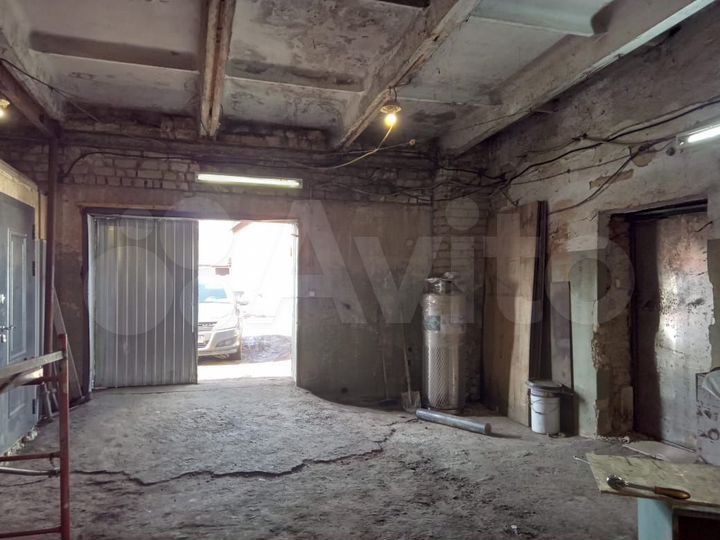 Склад, 300 м²