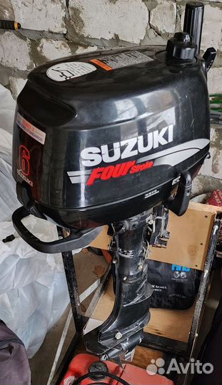 Лодочный мотор suzuki DF-6