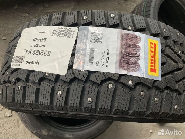 Pirelli Ice Zero 235/55 R17