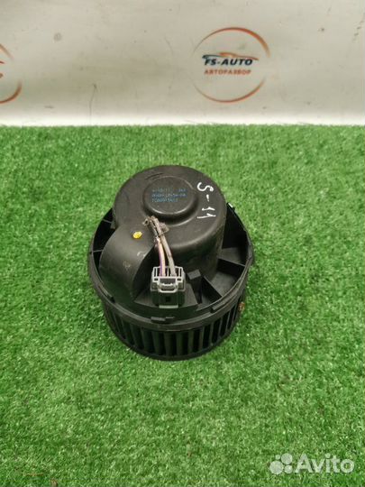 Мотор печки Ford Focus 3 хетчбэк 1.6 pnda 2012