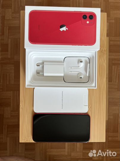 iPhone 11, 64 ГБ