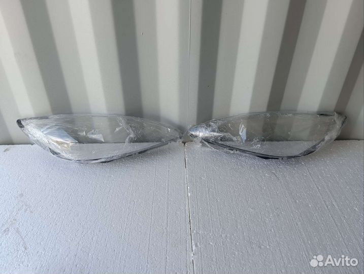 Стекло фары левое / правое Toyota camry xv30
