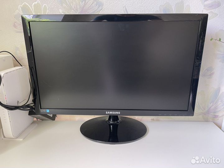 Монитор Samsung 24 дюйма (LA24A300)