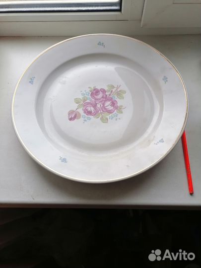 Большая тарелка блюдо