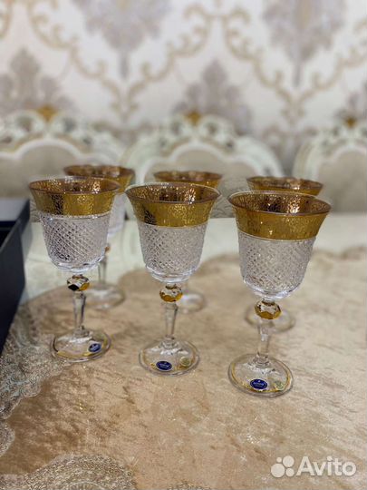 Хрустальные бокалы