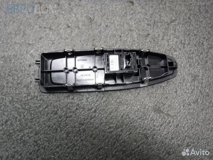 Кнопка стеклоподъемника передняя правая BMW F31 LC