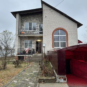 Два человека ранены при попадании снаряда в дом в Курской области