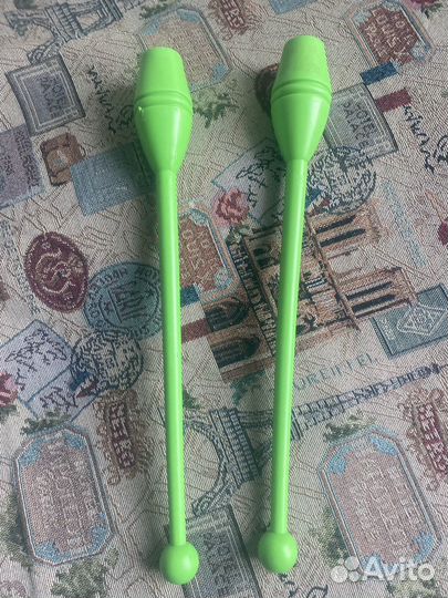 Булавы гимнастические новые