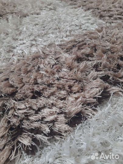 Ковер пушистый