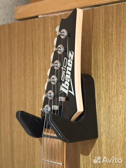 Настенное крепление для гитары