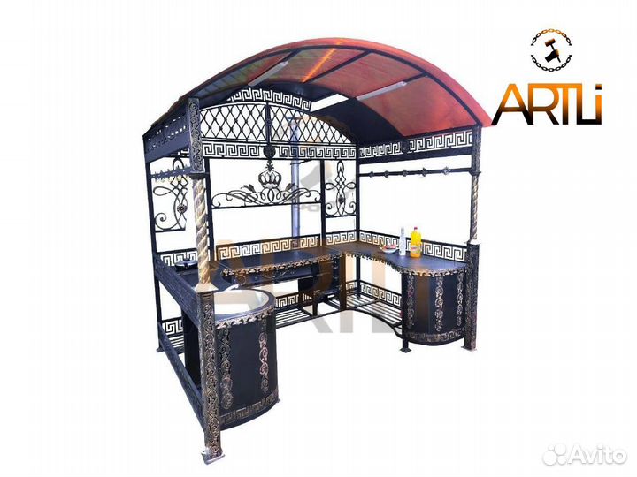 Беседка с мангалом и печью под казан / 