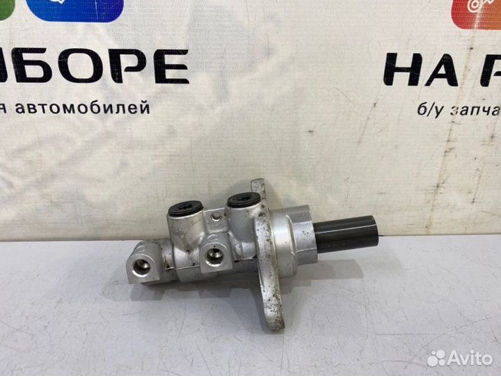 Главный тормозной цилиндр Kia Sportage 3