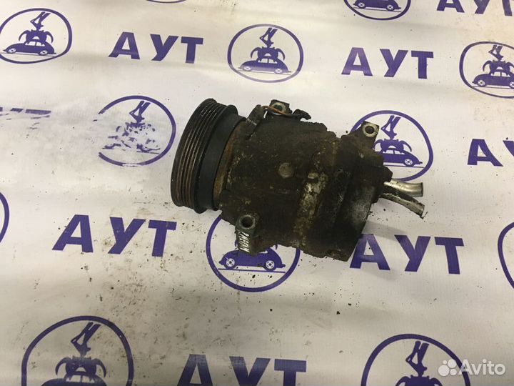 Компрессор кондиционера Рено Меган 1