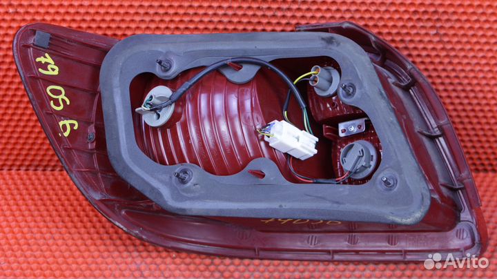 Фонарь задний правый Kia Rio JB G4ED 92402-1G010