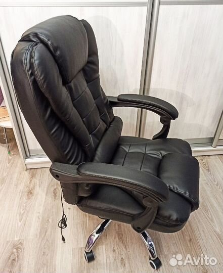 Компьютерное кресло новое, вибромассаж
