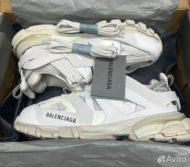 Balenciaga track