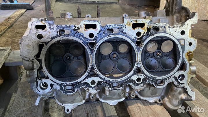 Правая головка блока гбц jaguar s type 3.0 2000