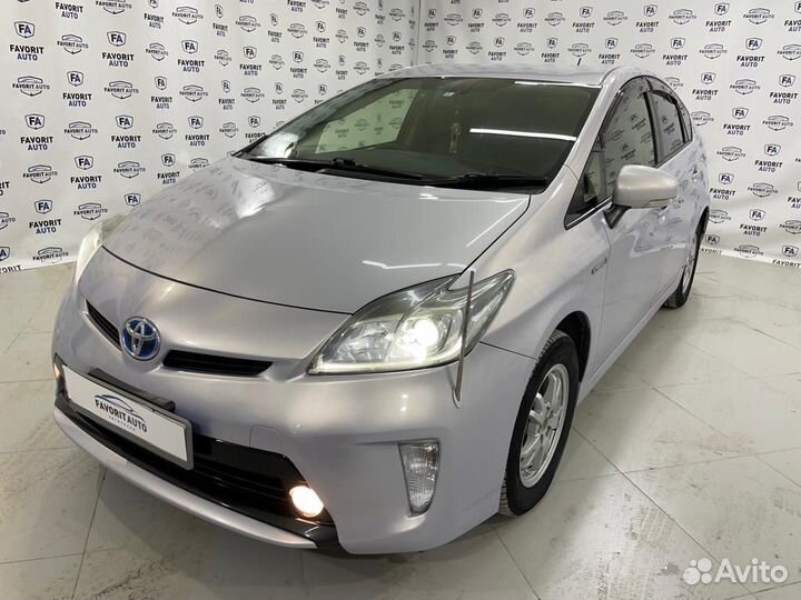 Тойота приус 20 2008 белая. Toyota prius 20. Toyota prius 30 белый. Toyota prius iii рестайлинг (xw30). Тойота приус 2008.