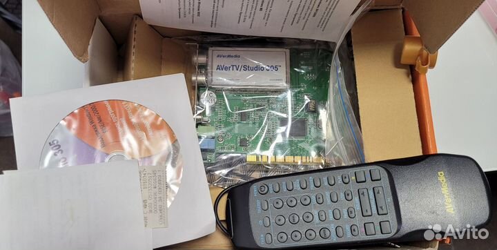 TV тюнер AVerMedia AverTV Studio 305