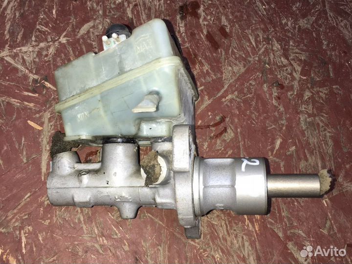 Главный тормозной цилиндр Mercedes W210