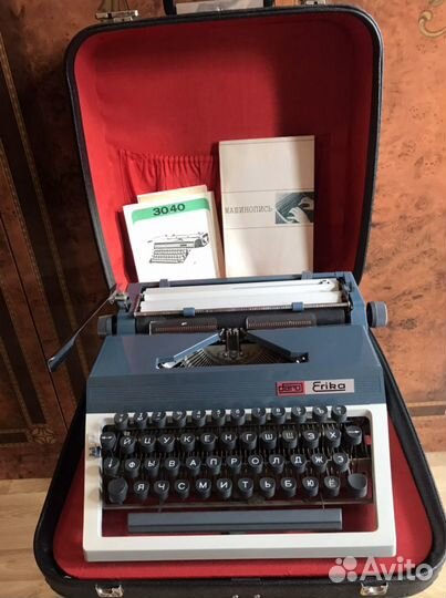 Пищущая машинка Erika /Эрика/ гдр