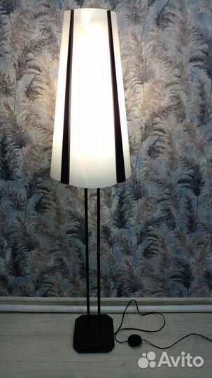 Торшер напольный с абажуром