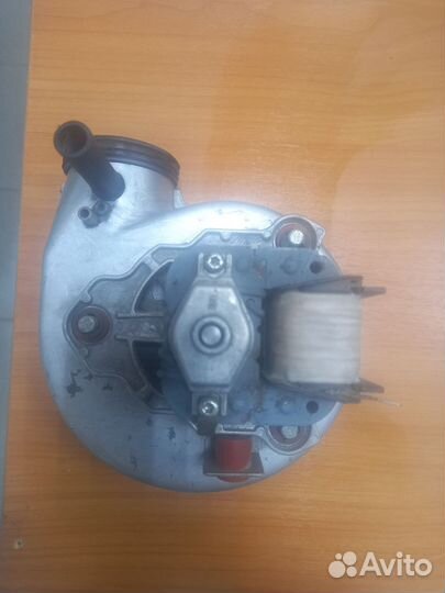 Вентилятор на газовый котёл baxi mainfour 24