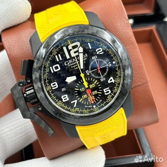Часы Graham Chronofighter Superlight