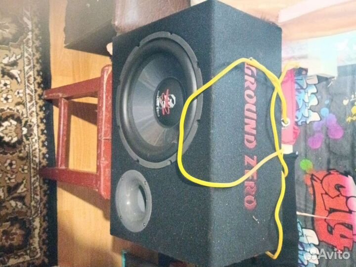 Колонка сабвуфер