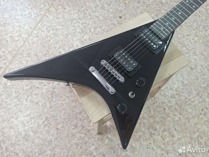 Электрогитара caraya