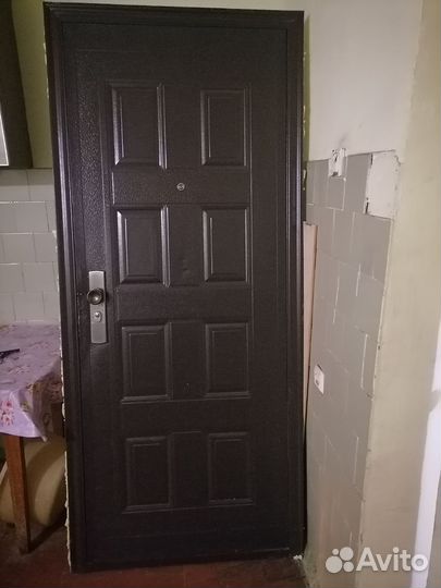 Дверь входная металлическая