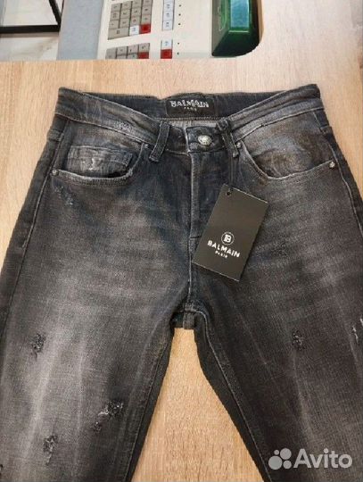 Джинсы Balmain