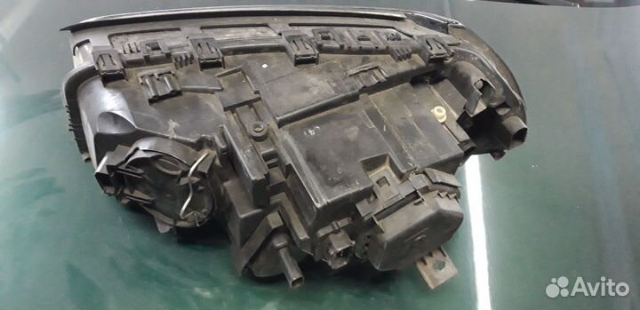 Фара бмв X3 E83 ксенон