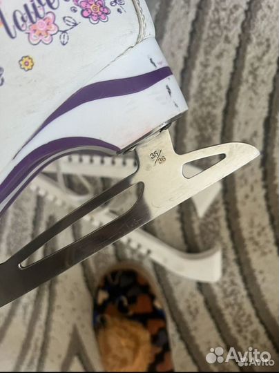 Коньки фигурные 35 рр